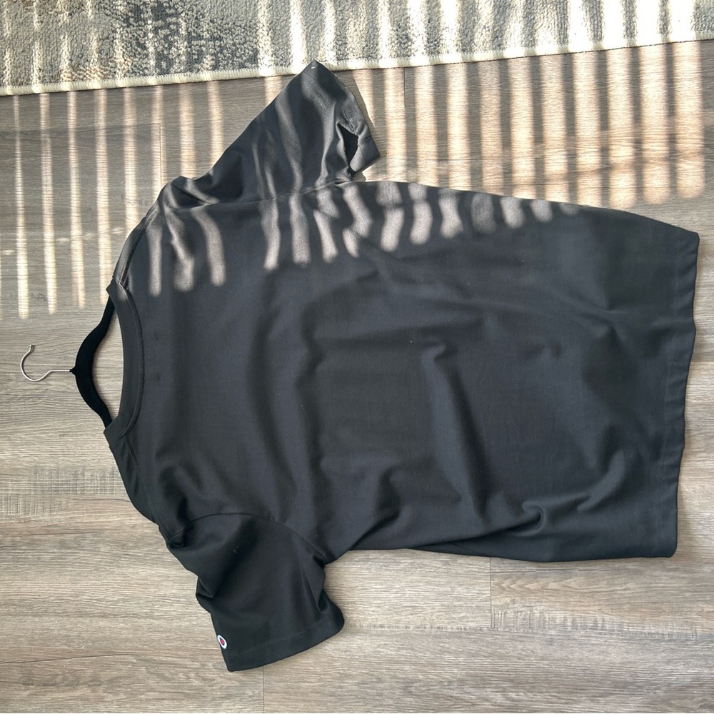 Zara Rhugi Tee - Picture 2 of 2